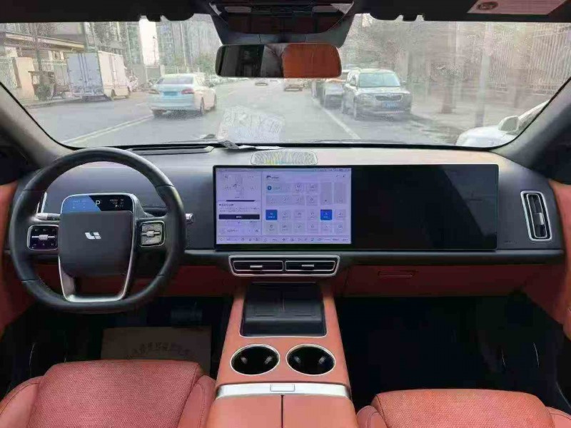 成都25年理想L64