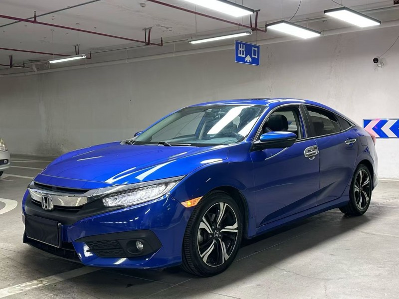 成都19年本田思域2