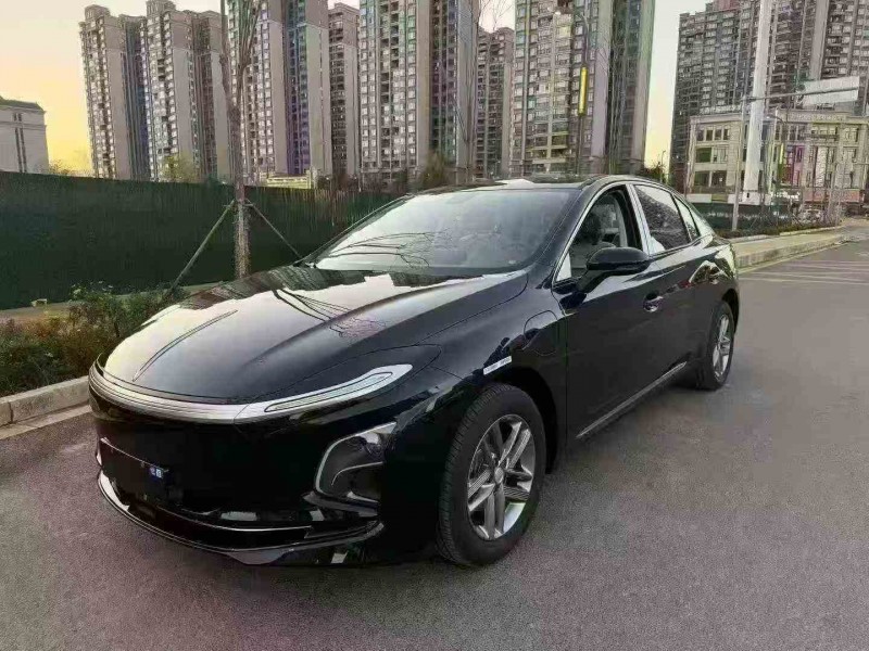 昭通25年红旗E-QM53