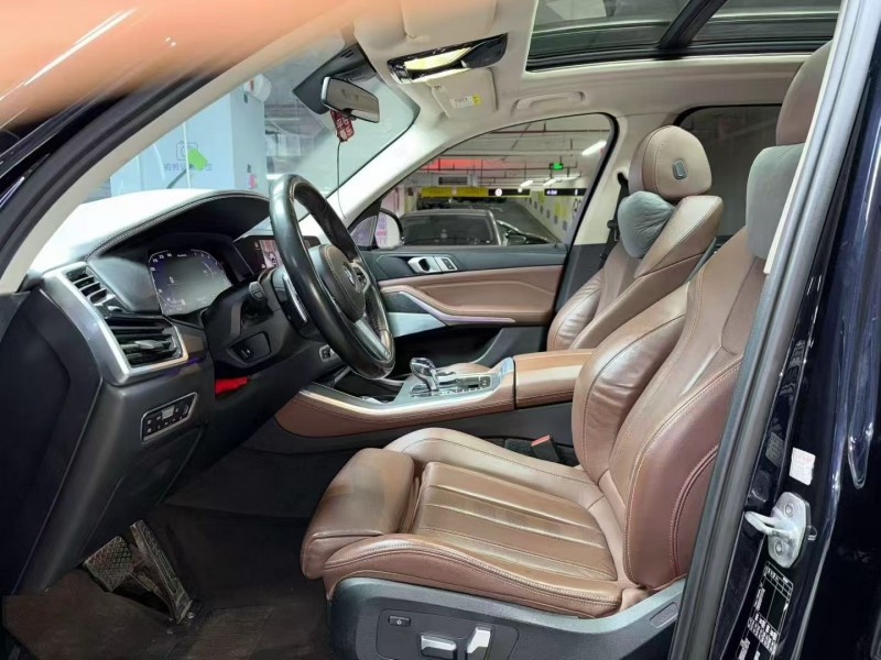 成都19年寶馬X53