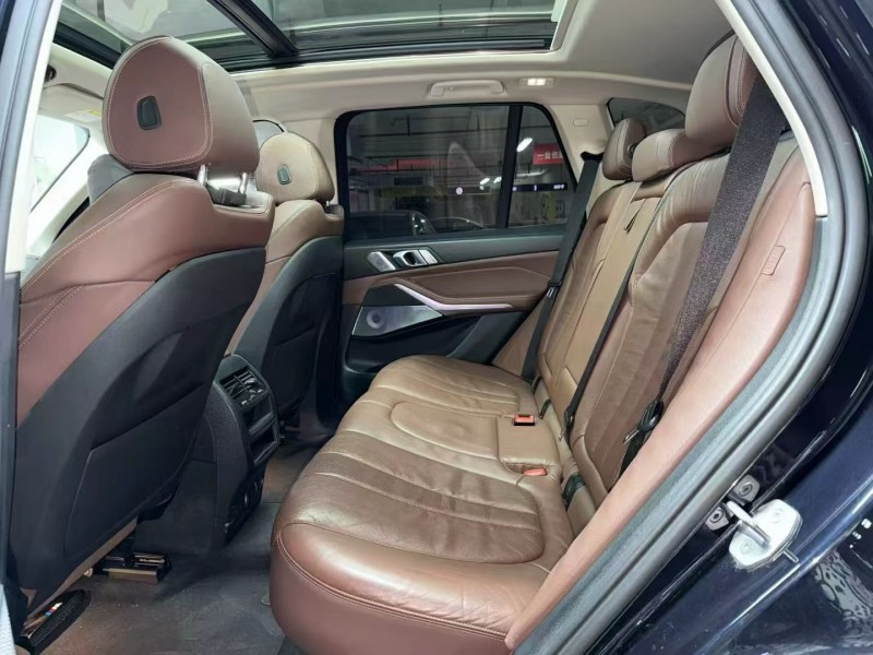 成都19年寶馬X54