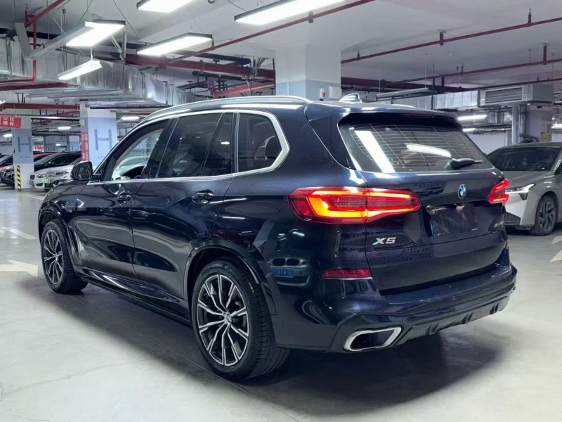 成都19年寶馬X55