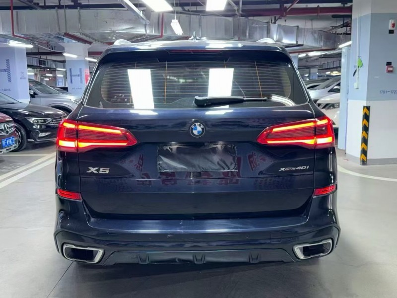 成都19年寶馬X58