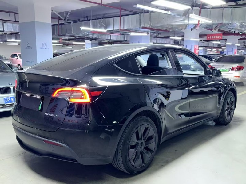 成都22年特斯拉MODEL Y9