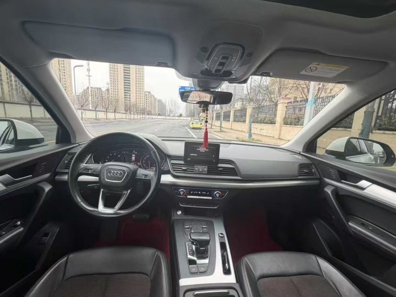 郑州20年奥迪Q55