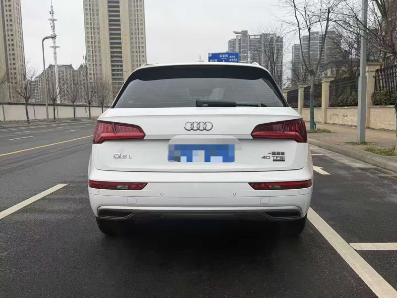 郑州20年奥迪Q59