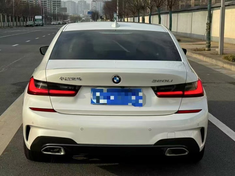 郑州21年宝马3系8