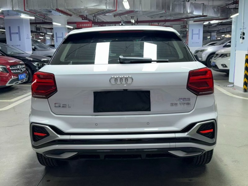 成都23年奥迪Q29