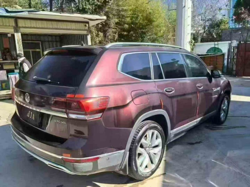 思茅18年大众途昂8