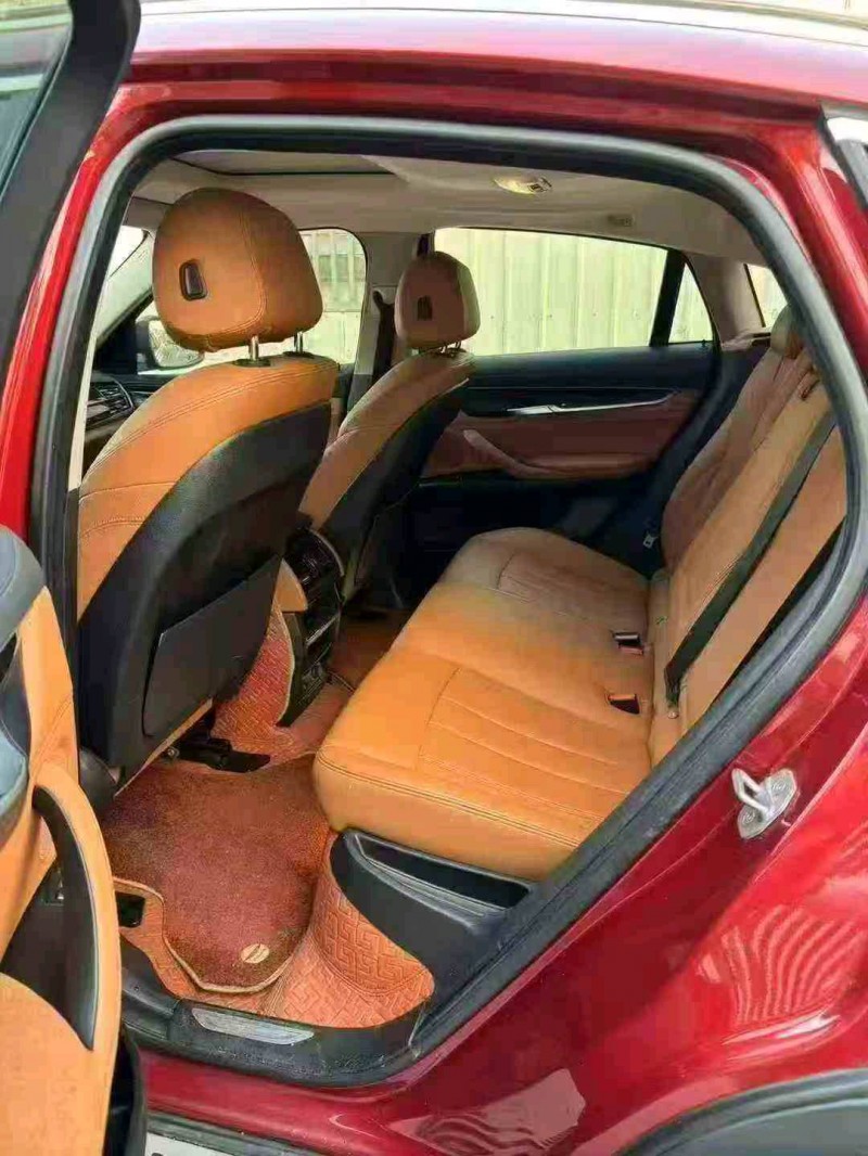 龙岩16年凯迪拉克XT45