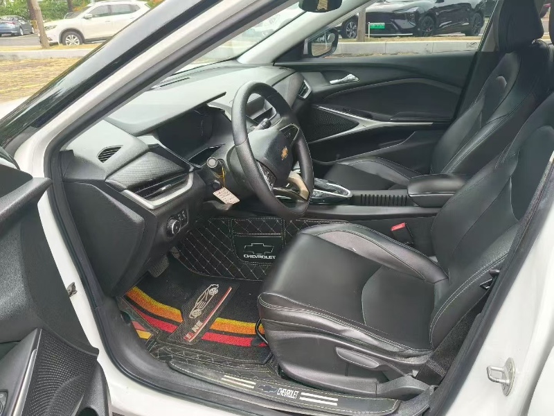 中山22年雪佛兰畅巡8