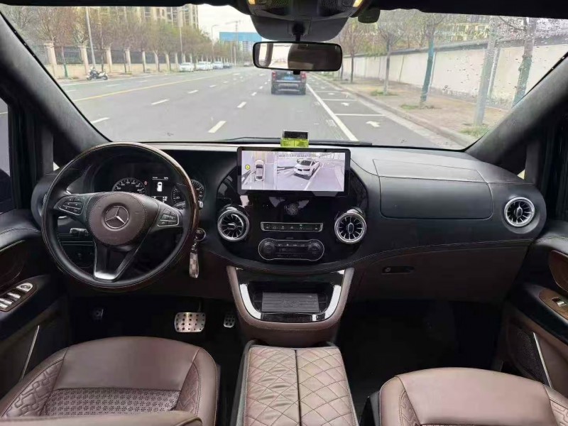 郑州21年奔驰威霆6