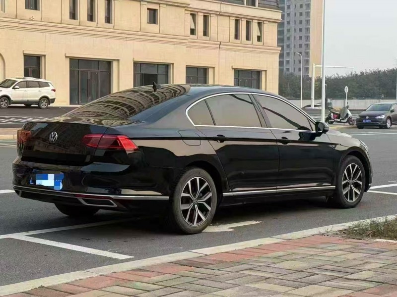 郑州23年大众迈腾8