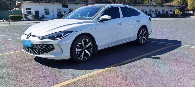 大理25年大众凌渡3