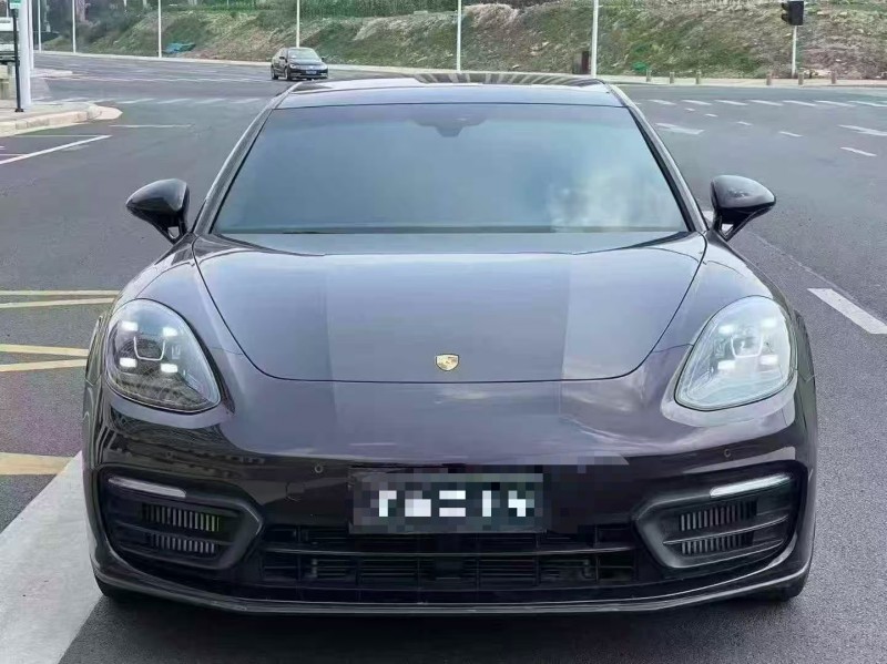 郑州21年保时捷帕拉梅拉1