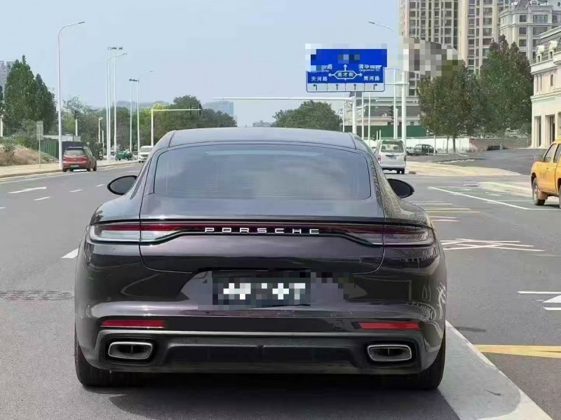 郑州21年保时捷帕拉梅拉9