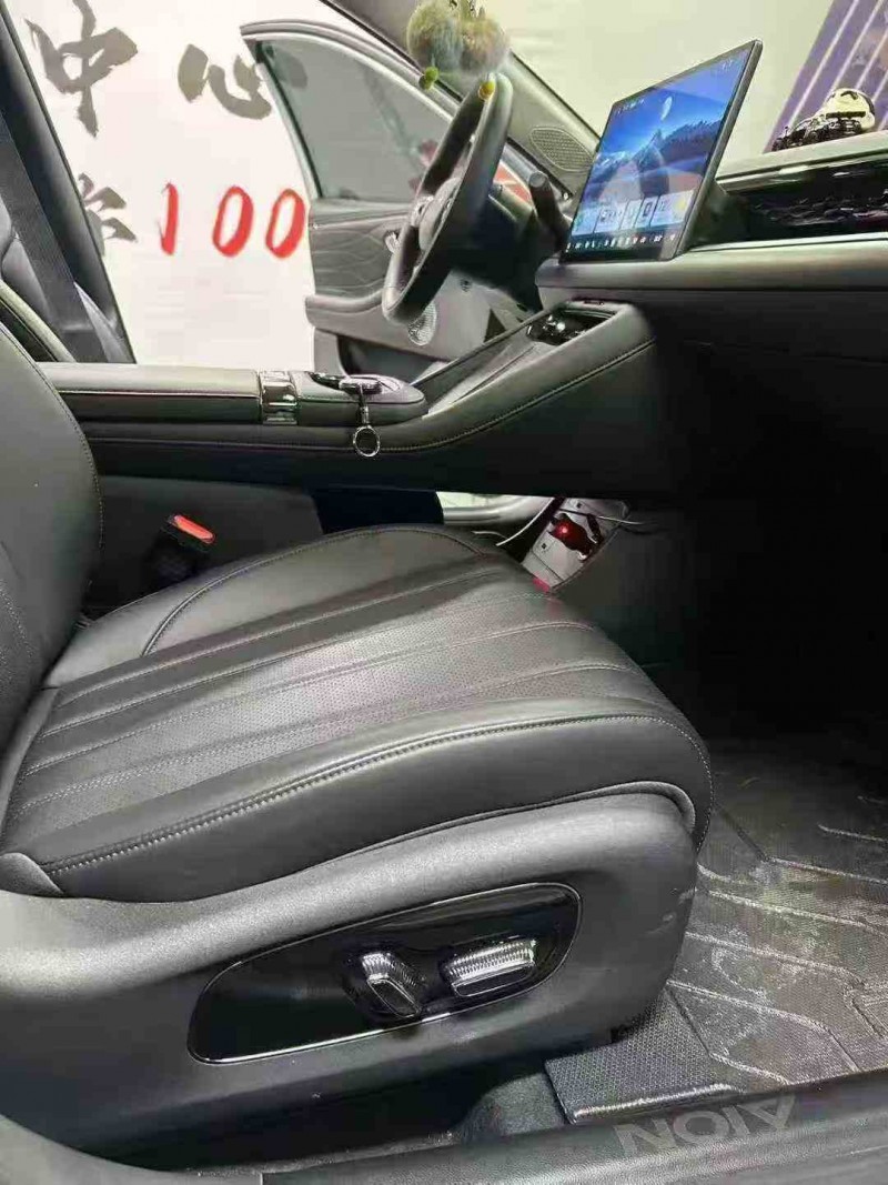 广元25年传祺埃安RT7