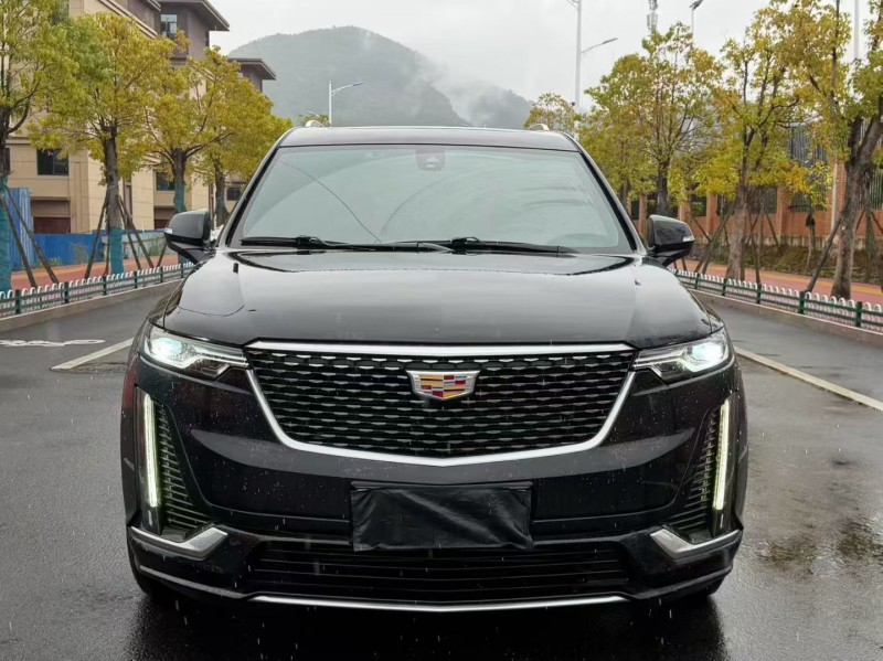 福州20年凯迪拉克XT61