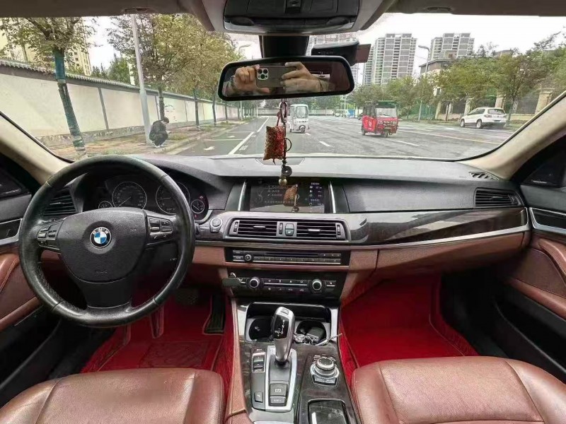 郑州17年宝马5系4