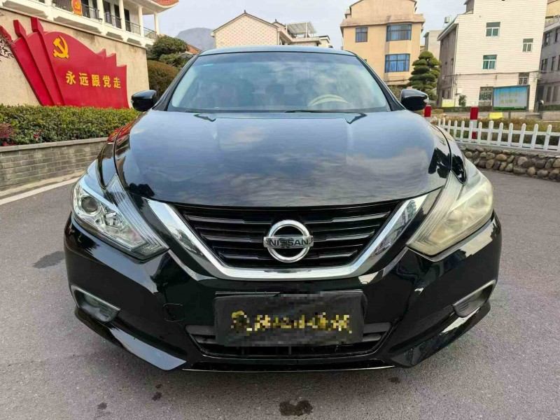 嘉兴19年日产天籁1