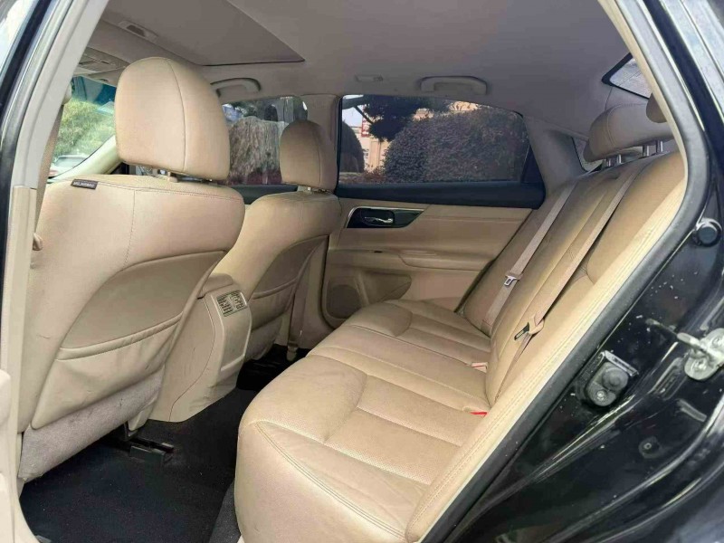 嘉兴19年日产天籁5