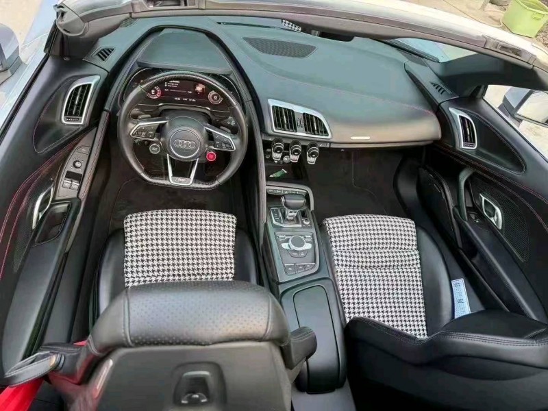 济宁20年奥迪R86