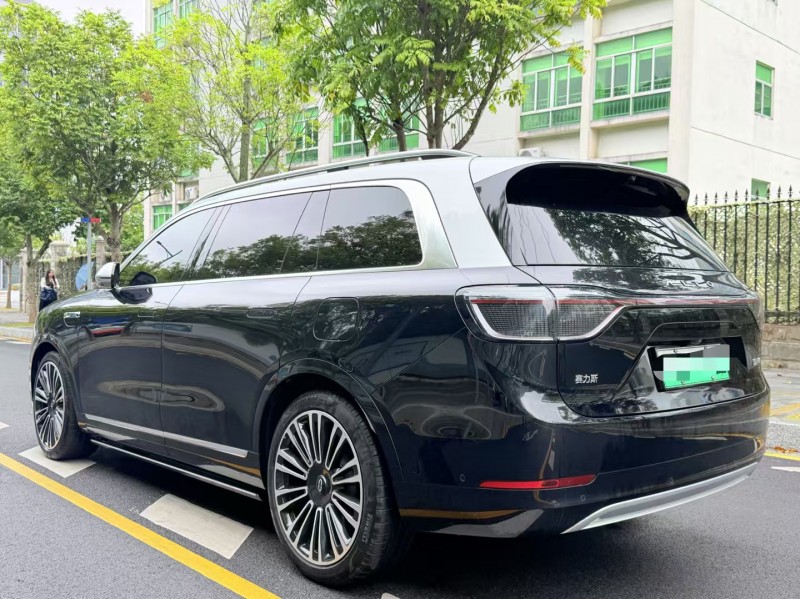 深圳24年华为智选赛力斯4