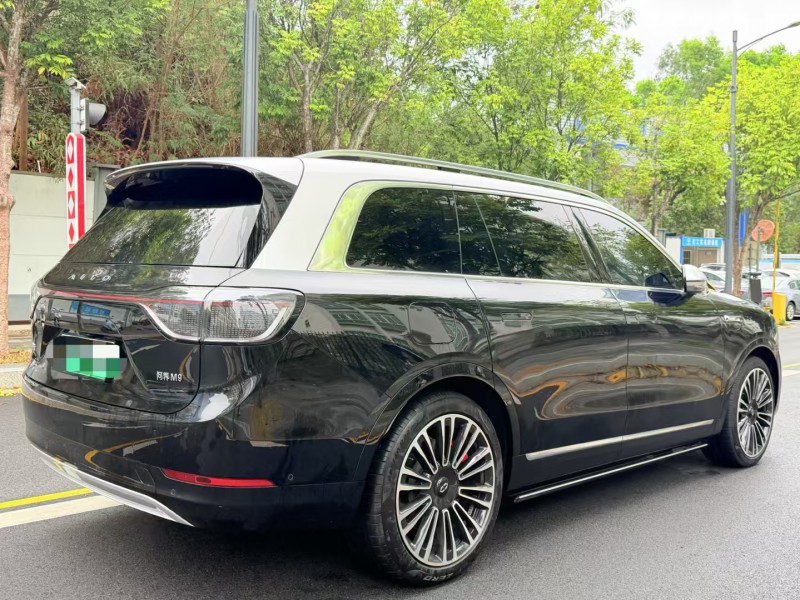 深圳24年华为智选赛力斯8