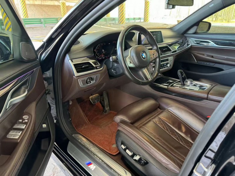 松原20年宝马7系5