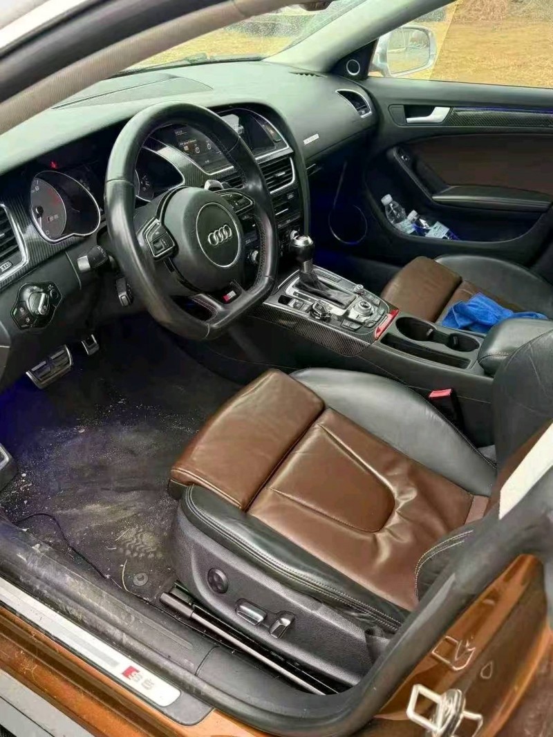 青岛13年奥迪S58