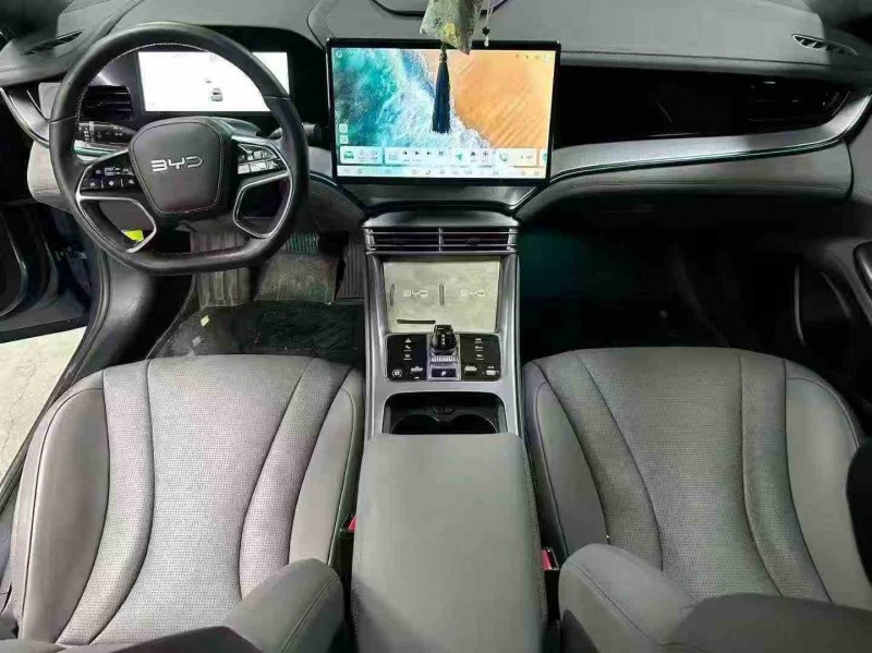 德阳25年比亚迪海豹4