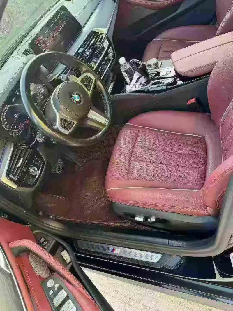 桂林21年宝马5系3