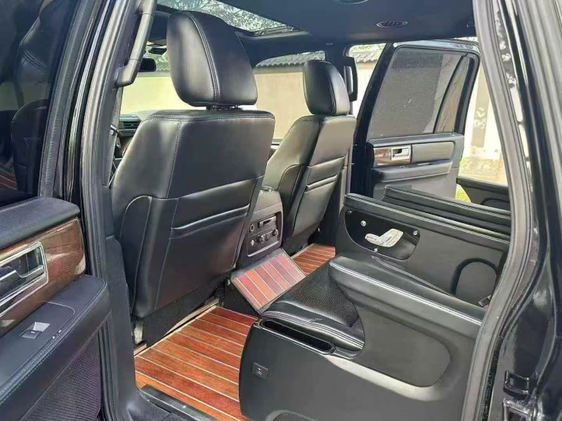 鄭州16年林肯領航員5