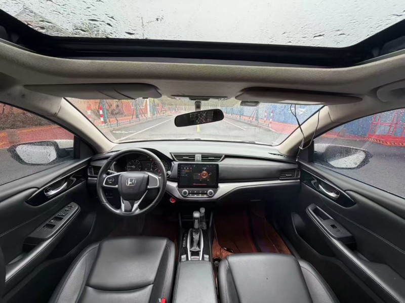 厦门21年本田享域8