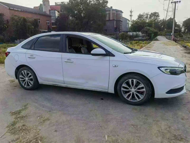 嘉兴18年别克英朗2