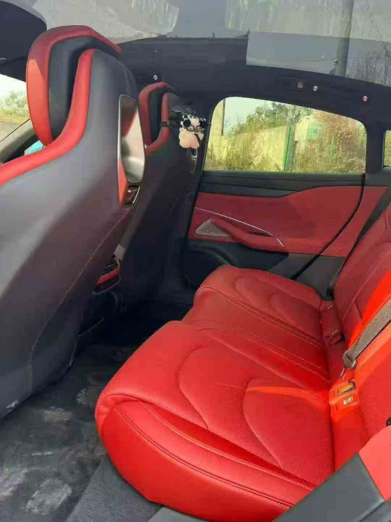 遂宁25年小米SU76