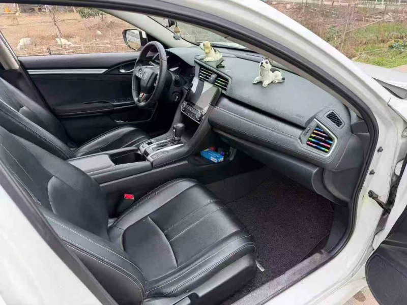 金华18年本田思域4