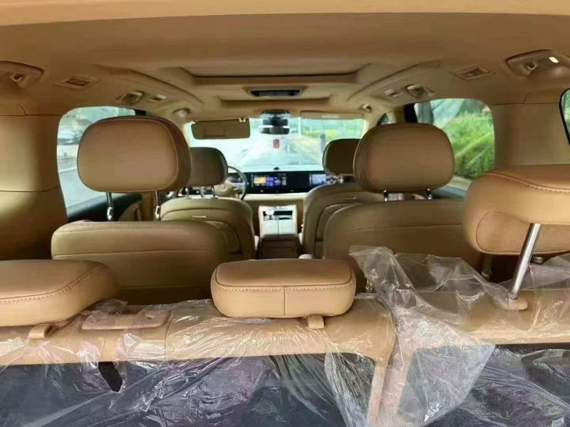 青岛24年岚图汽车梦想家7