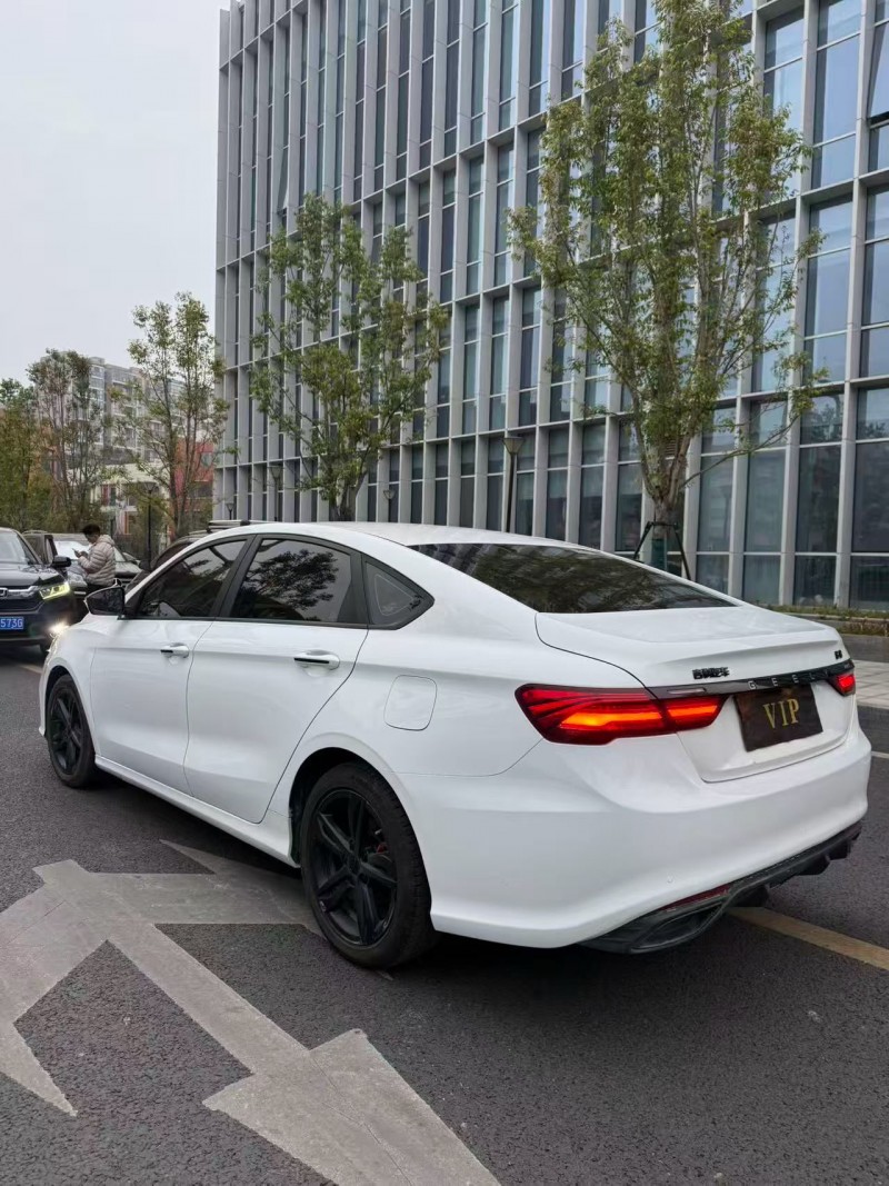 成都22年吉利缤瑞9