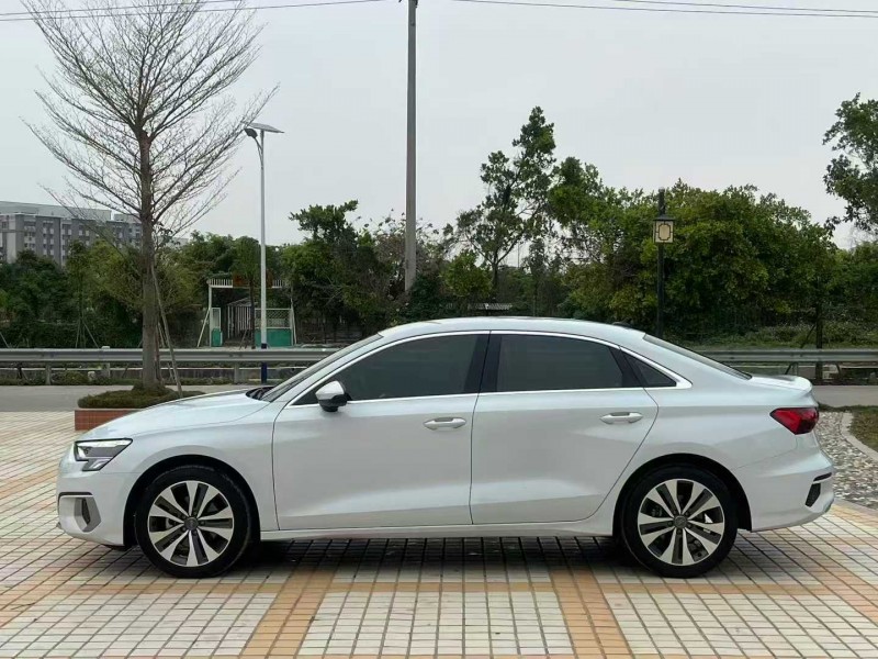 汕头21年奥迪A33