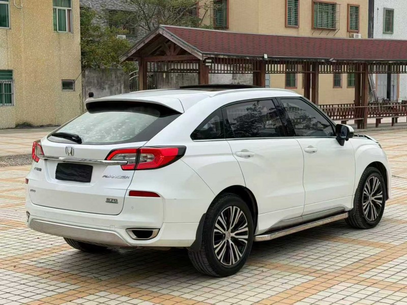 汕头17年本田冠道7