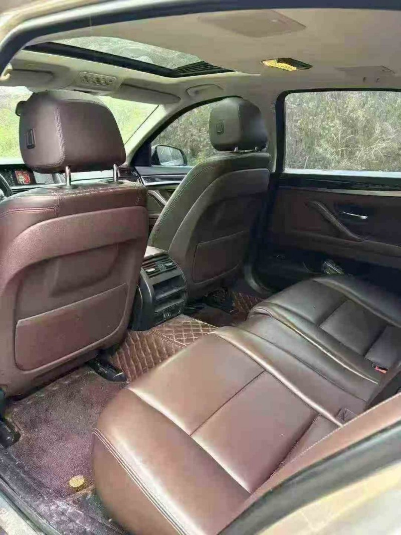 贵港15年宝马5系4