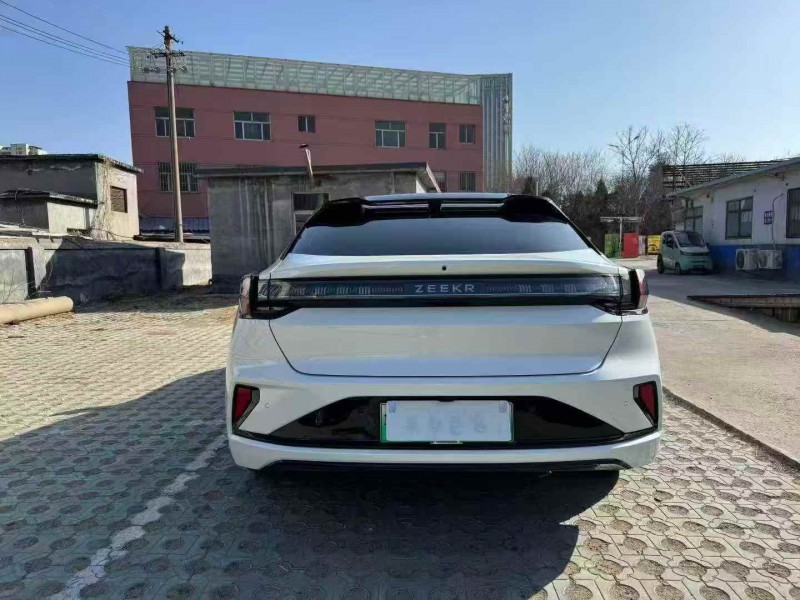 濟寧24年極氪汽車0019