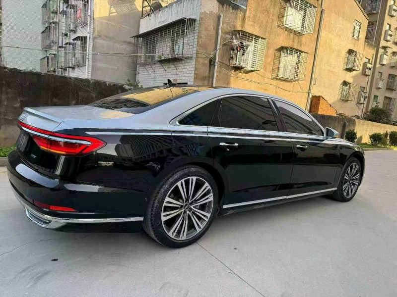 襄阳22年奥迪A8L6