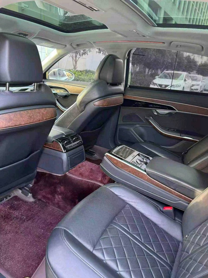 襄阳22年奥迪A8L9