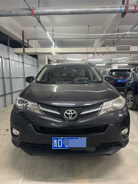 成都15年丰田RAV4荣放1