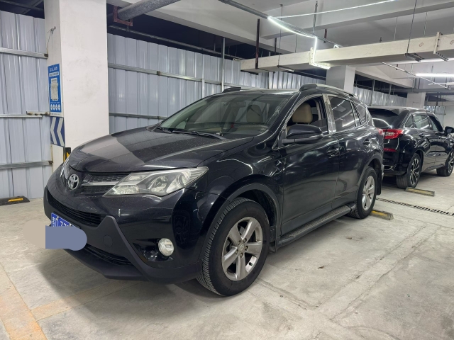 成都15年丰田RAV4荣放4