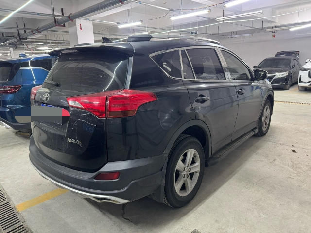 成都15年丰田RAV4荣放7