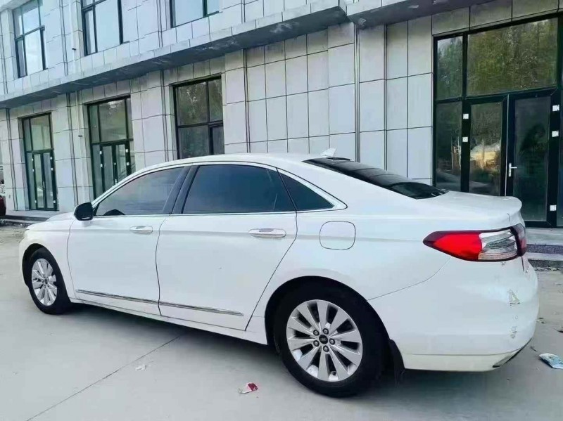 泰安16年福特金牛座8