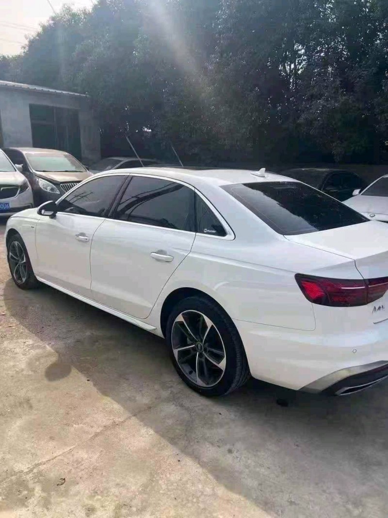 济宁22年奥迪A4L8